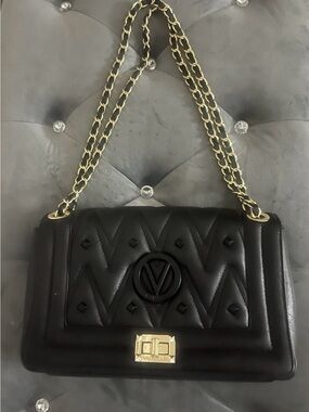 Black Quilted Shoulder Bag with Gold Chain and Logo Accent